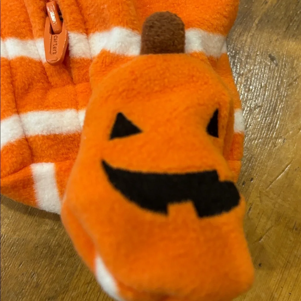 Carter's‎ pumpkin sleep n play NWT 6M